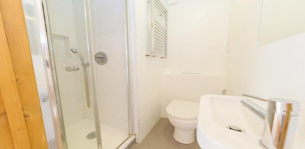 			4 Bedroom, 2 bath, 1 reception Apartment			 Fairfax Rd, SWISS COTTAGE
